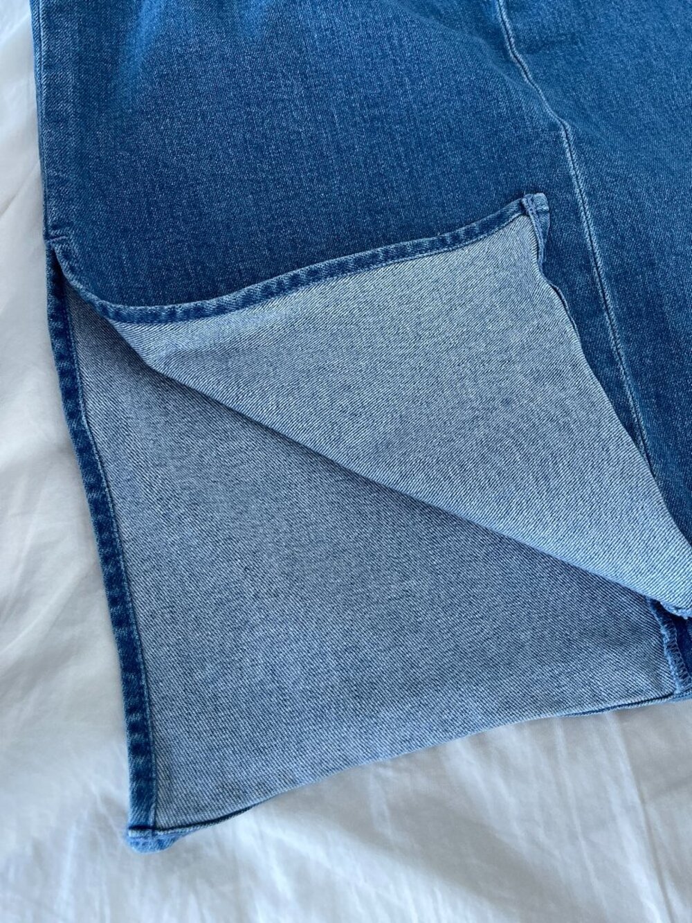 Jcrew Jean Denim Pencil Skirt in Size 27 - Picture 5 of 8